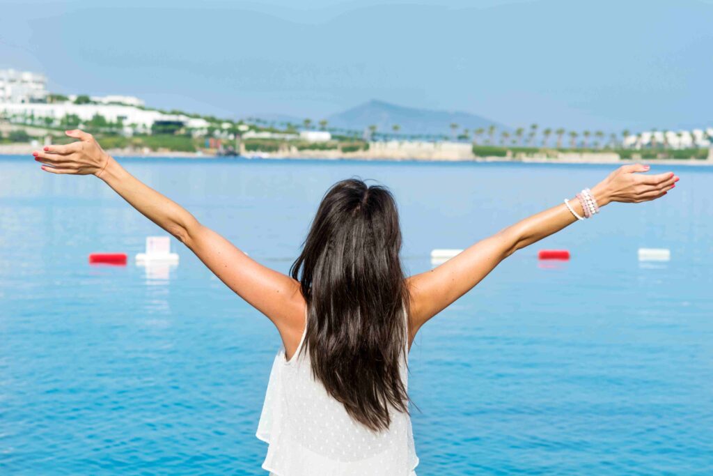 Begin Your Day in Style with Yacht Rental Dubai